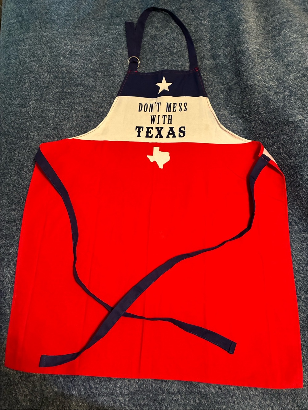 NWOT! Don't Mess With Texas Red & Navy Apron